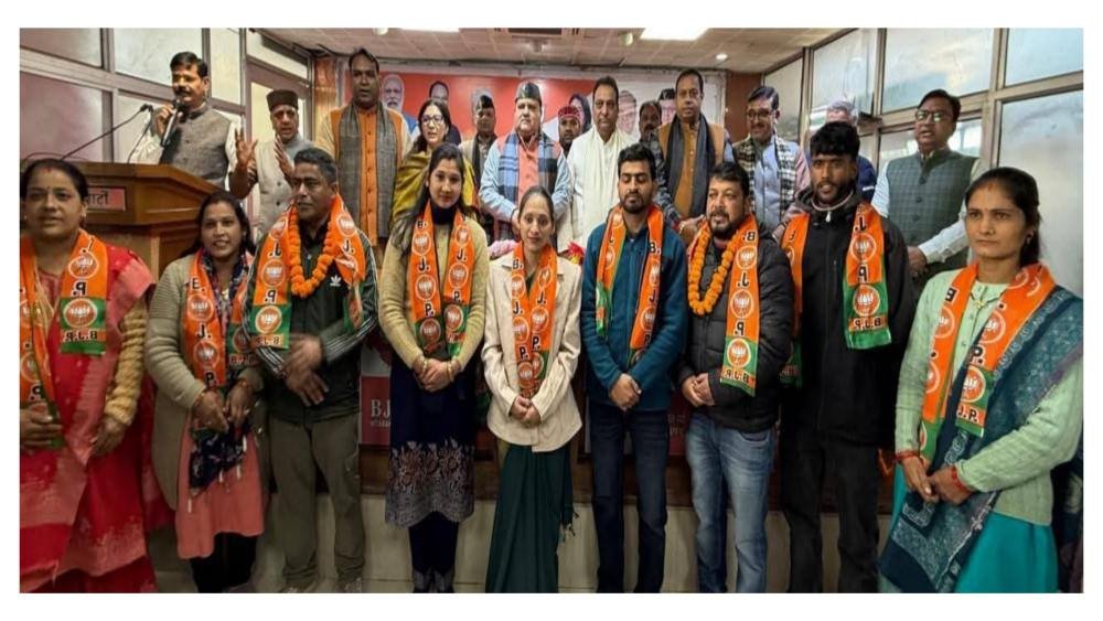 कांग्रेस छोड़ भारी संख्या में लोगों ने ज्वाइन की भाजपा; पहले कोटद्वार और अब देहरादून, हरिद्वार, रुड़की में बड़े पैमाने पर कांग्रेस छोड़ भाजपा में आए कार्यकर्ता