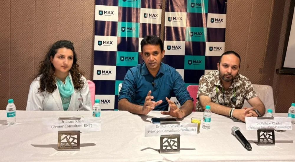 देहरादून के मैक्स हॉस्पिटल के डॉक्टरों ने सांस की नली में गंभीर रुकावट से जूझ रहे 2 महीने के बच्चे की बचाई जान