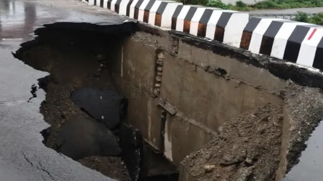 धंस गया देहरादून में नंदा की चौकी का नया पुल, 16 करोड़ की लागत से बना, आवाजाही फिर ठप – Khabar Uttarakhand