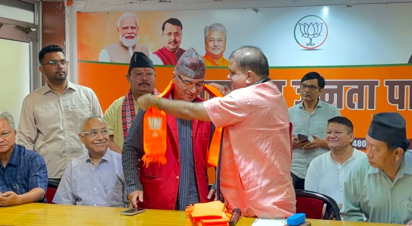 चुनाव से पहले बढ़ा BJP का कुनबा, गोरखा डेमोक्रेटिक फ्रंट ने मिलाया हाथ, 27 में हैट्रिक का शुभ संकेत? – Khabar Uttarakhand