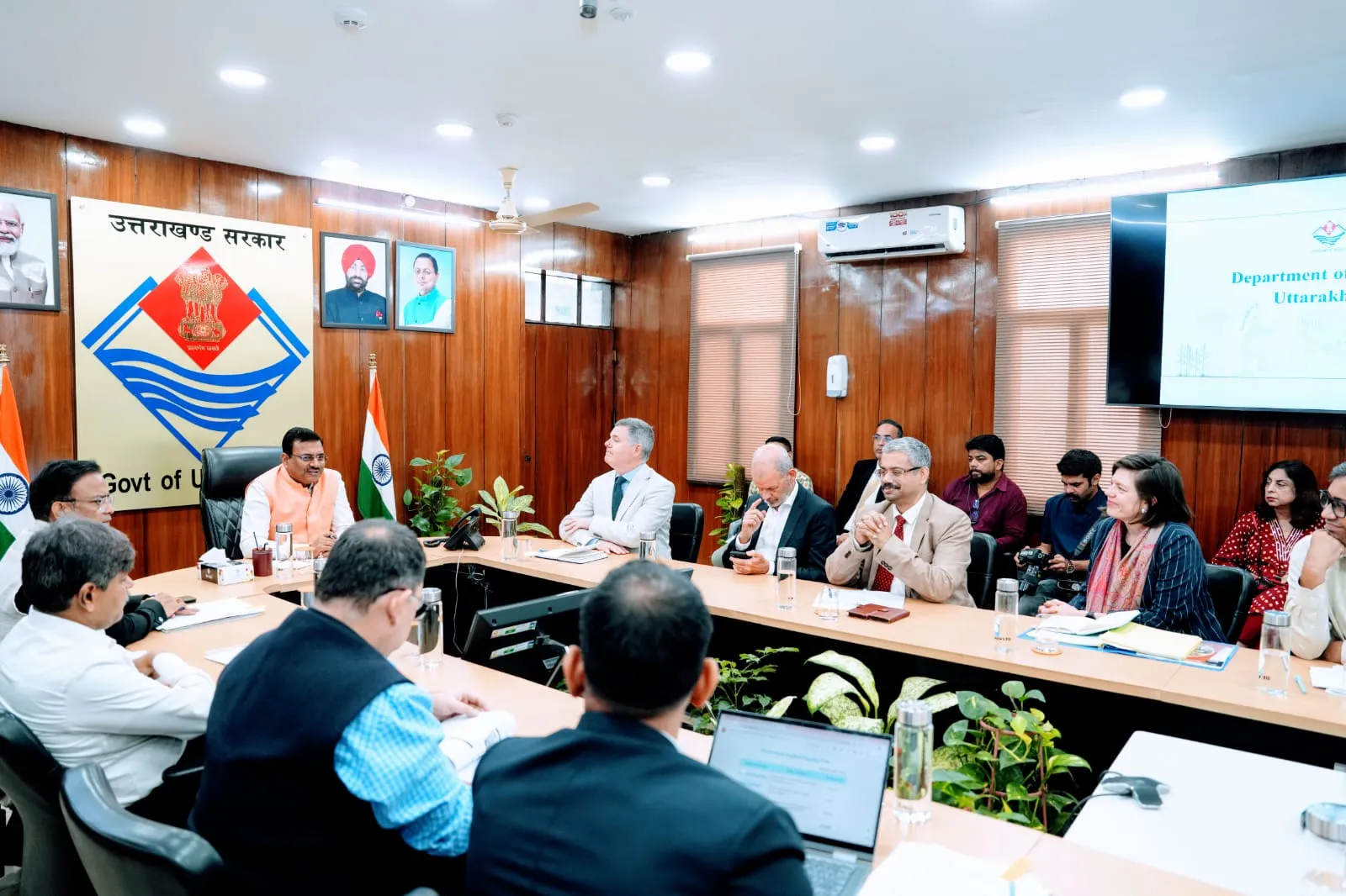 विश्व बैंक से उत्तराखंड ने मांगा तकनीकी और वित्तीय सहयोग, CS ने इन मुद्दों पर की चर्चा – Khabar Uttarakhand