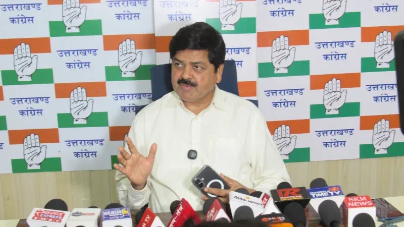 नितिन नवीन पर बरसे गणेश गोदियाल, बोले- राहुल गांधी खोल रहे ‘मोहब्बत की दुकान’
