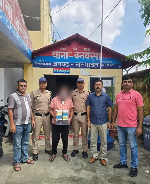 दुकान की आड़ में नशे का कारोबार! SOG का बड़ा प्रहार, भारी मात्रा में नशीली दवाइयां बरामद