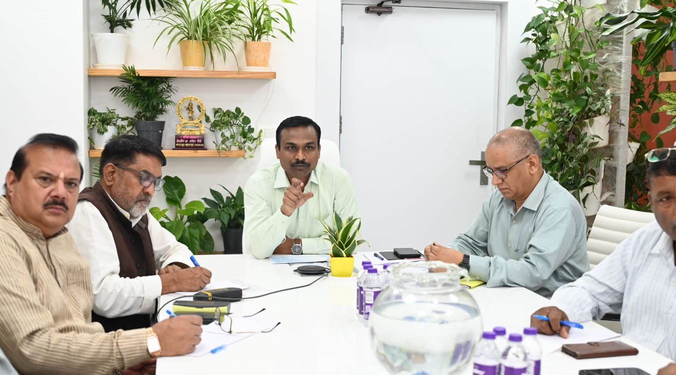 SIR को लेकर राजनीतिक दलों की बैठक, निर्वाचन विभाग ने बताई पूरी प्रक्रिया