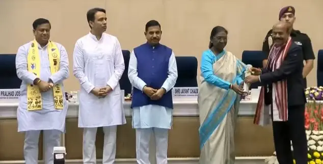 पौड़ी के गबर सिंह बिष्ट को मिला राष्ट्रीय शिक्षक सम्मान, शिक्षक दिवस पर राष्ट्रपति ने दिया अवार्ड