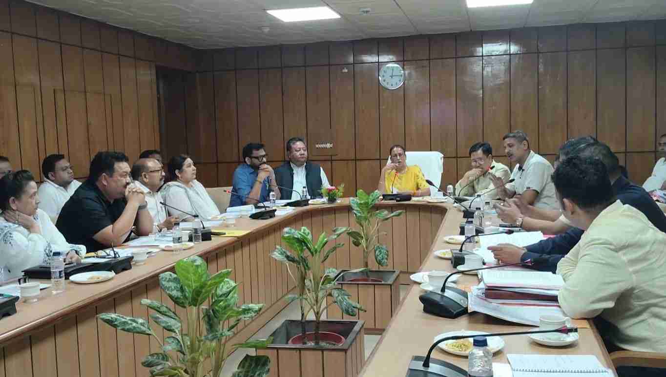 खाद्य मंत्री ने धान खरीद सत्र 2026-27 की तैयारियों को लेकर की बैठक, 7 लाख मीट्रिक टन धान खरीद का लक्ष्य